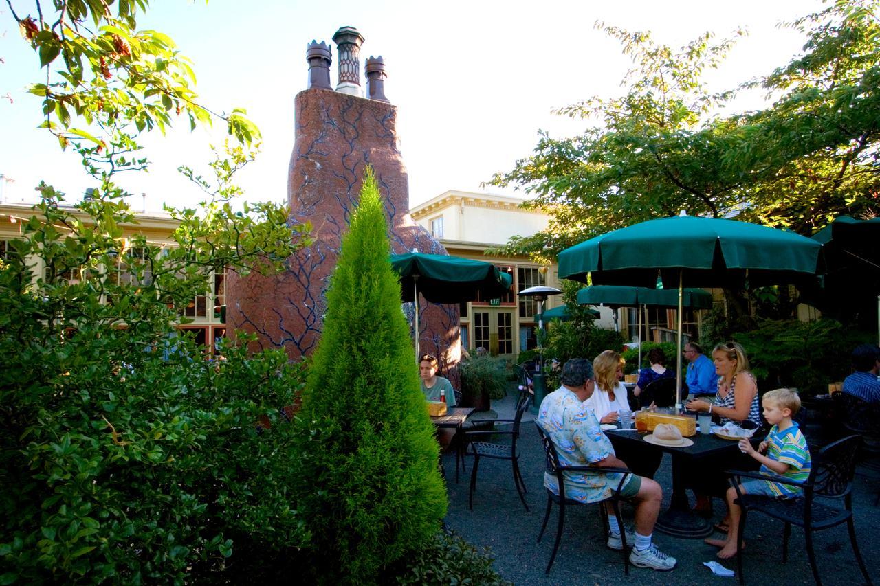 Hotel Mcmenamins Kennedy School